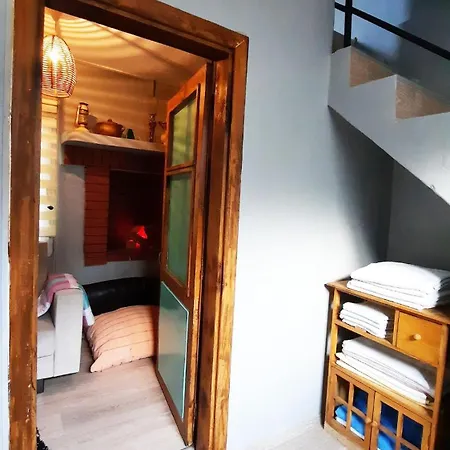 Greek House With Sea View In The Heart Of History فيلة